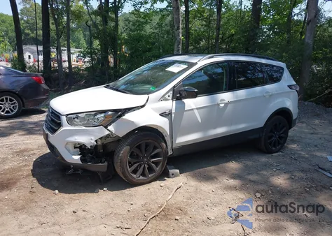 2017 Ford Escape Se из США, поврежденный, VIN 1FMCU9GD8HUC19772